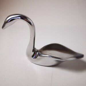 Hoselton Recycled Aluminum Swan Sculpture #2370